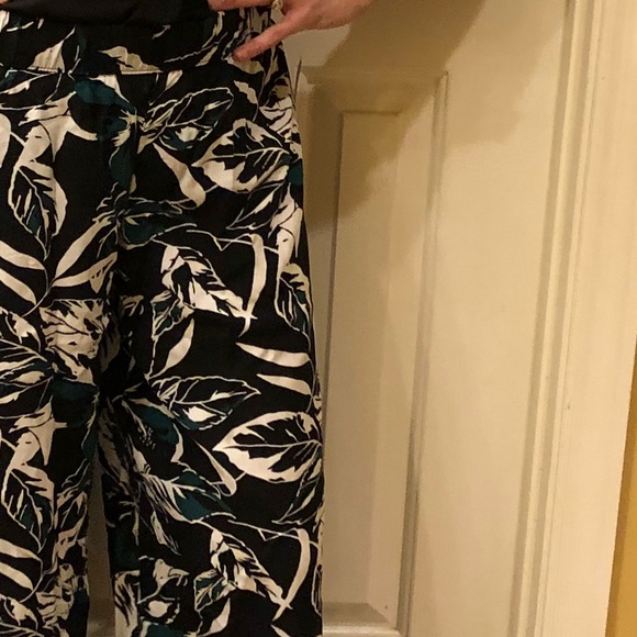 GAP NWT wide leg pants Size XS and XL - Picture 7 of 7